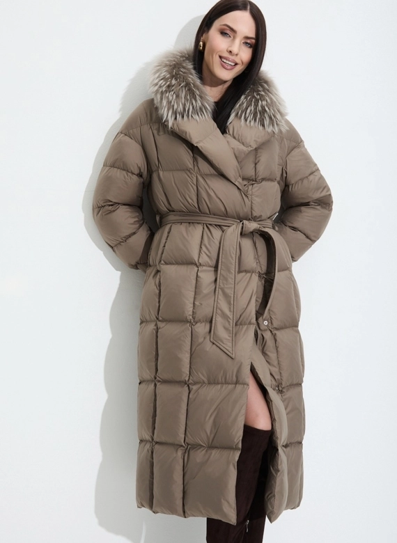 Женский пуховик с английским воротником  фото