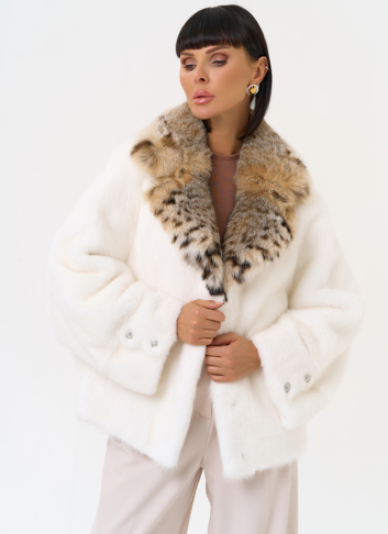 Куртка из меха норки с английским воротником из меха рыси