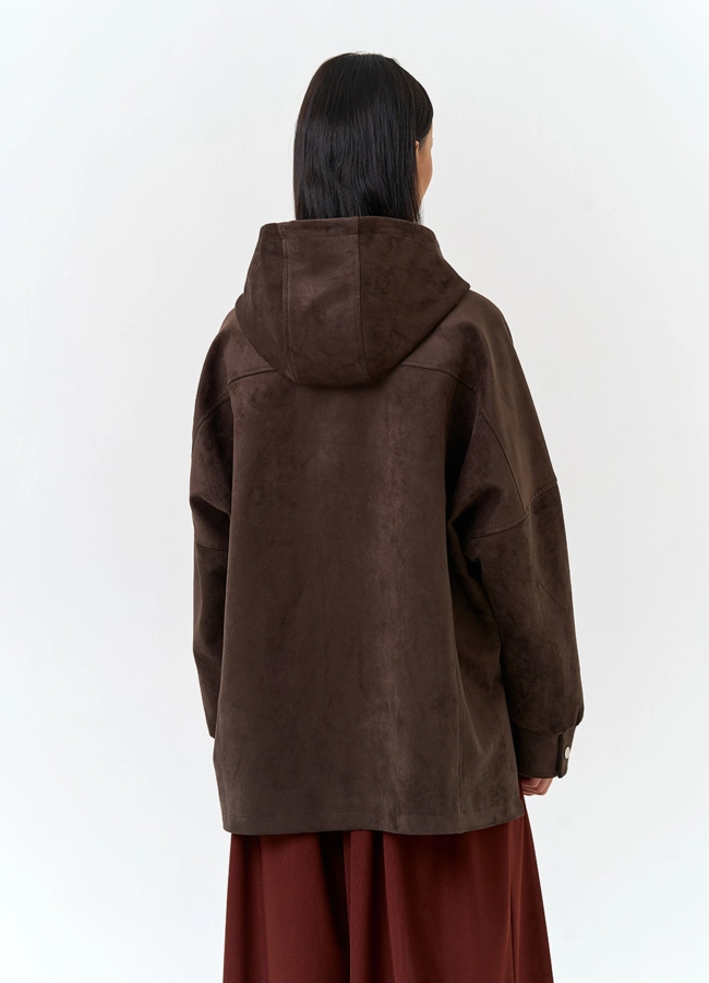 фото Женская куртка из эко замши с капюшоном модель № 32881