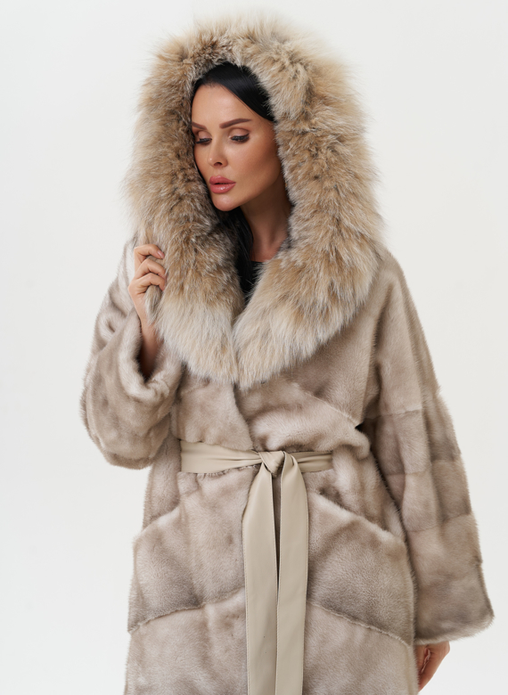 Женская норковая шуба с капюшоном из рыси