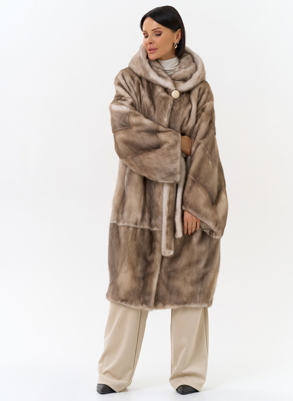 Женская шуба из меха норки с капюшоном