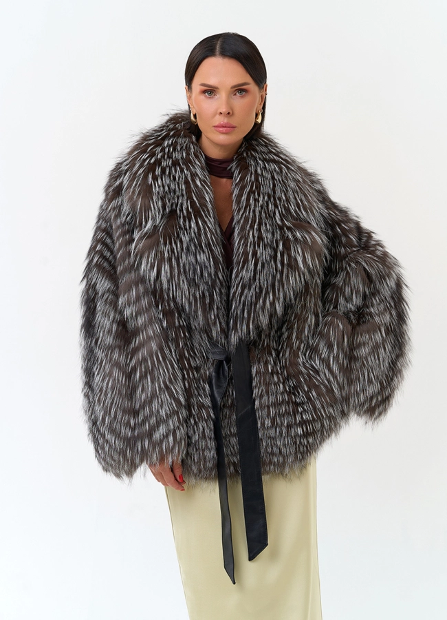 Женская шуба из меха чернобурой лисы модель № 34159 универмаг малина фото