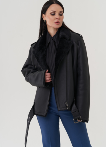 Женская дубленка черного цвета