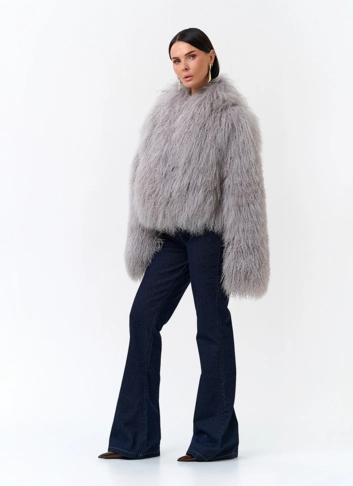 Короткая шуба из ламы